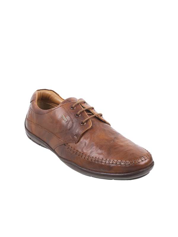 Narrow casual shoes clearance