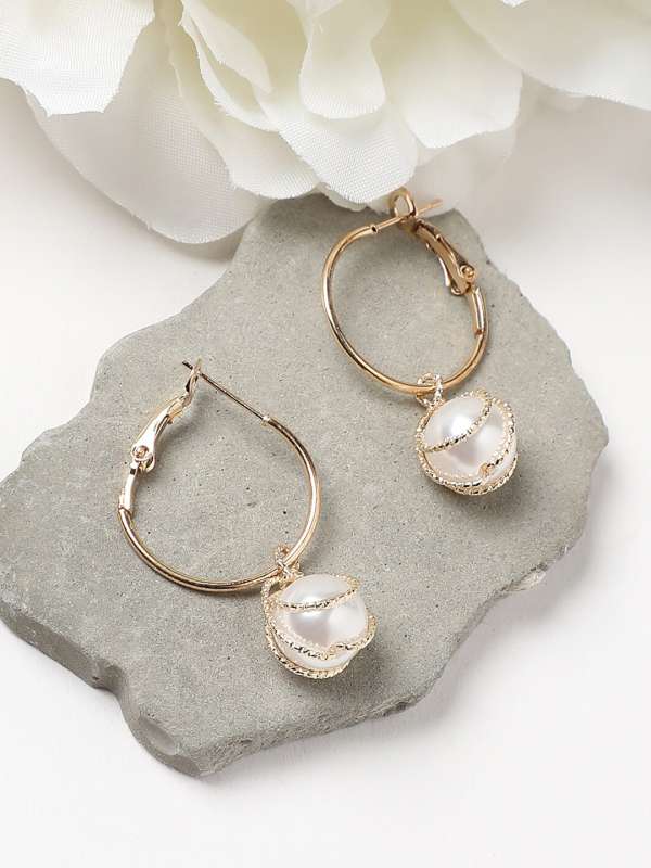 Dressberry earrings sales