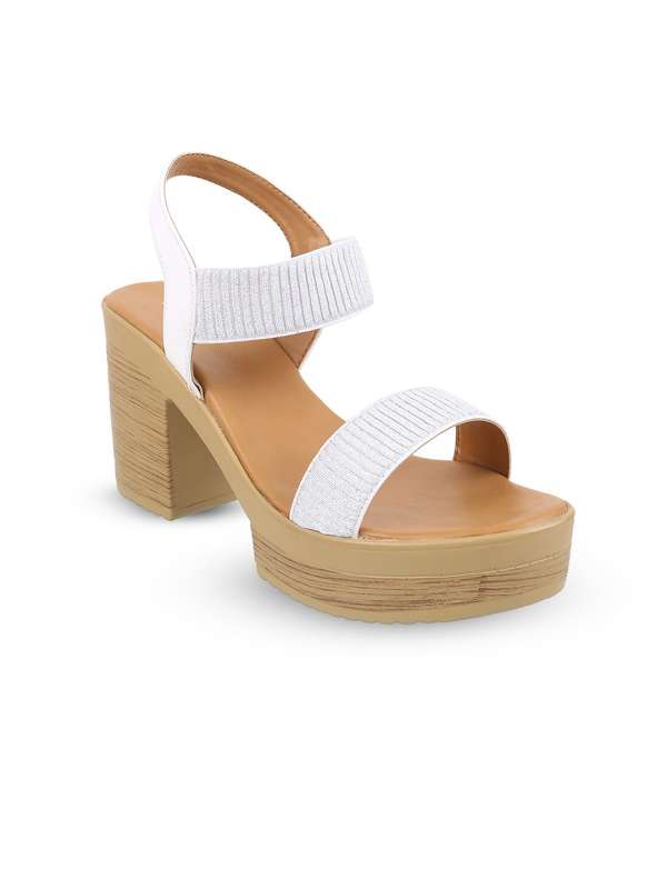 White sandals best sale with platform