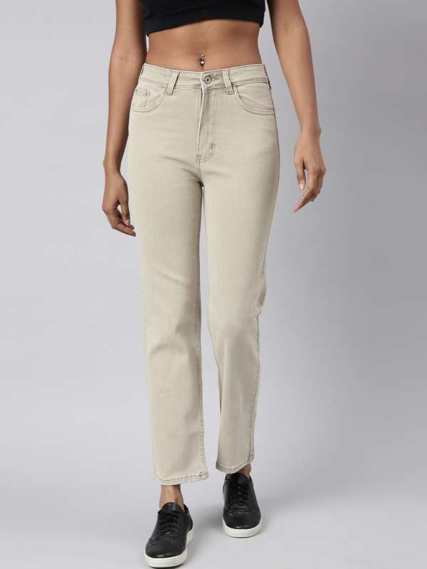 45% OFF on URBANIC Women Brown & Beige Colorblocked Relaxed Fit Jeans on  Myntra