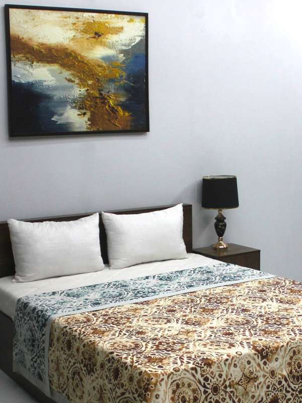Bombay dyeing sales quilts online