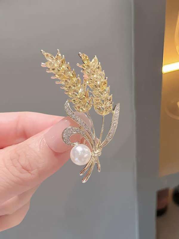 Buy top gold brooch