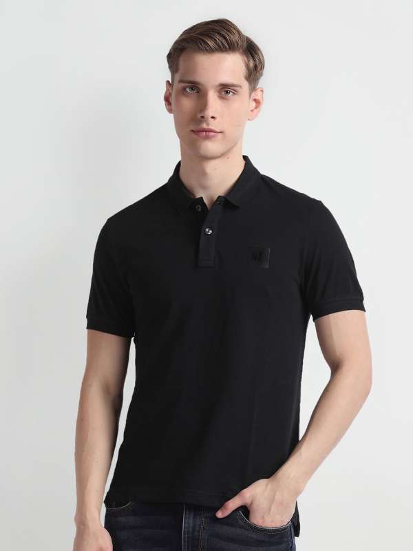 Black t shirt black top jeans