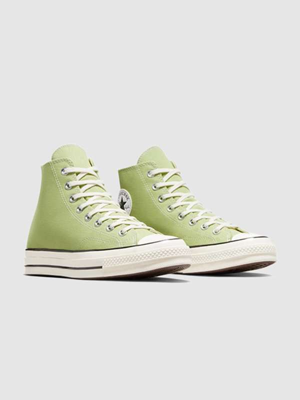 Olive green shop converse shoes