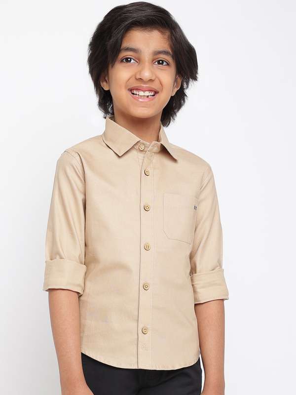 Collar tales half sleeves shirts clearance
