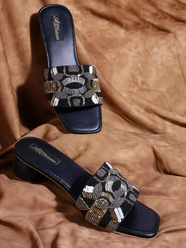 Reliance Footwear Buy Reliance Footwear online in India