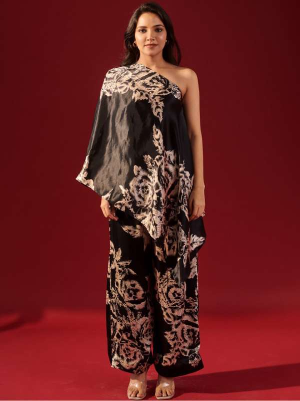 Buy Ambraee Clothing Online Myntra