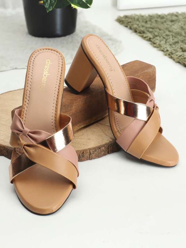 Tan on sale small heels