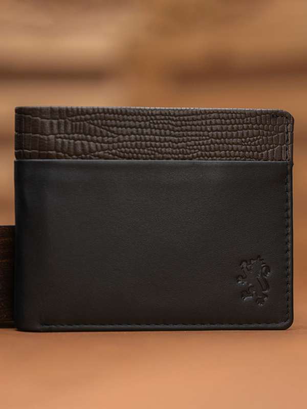 Buy Red Tape Wallets online in India