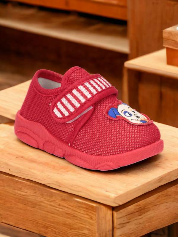 Kids on sale red shoes