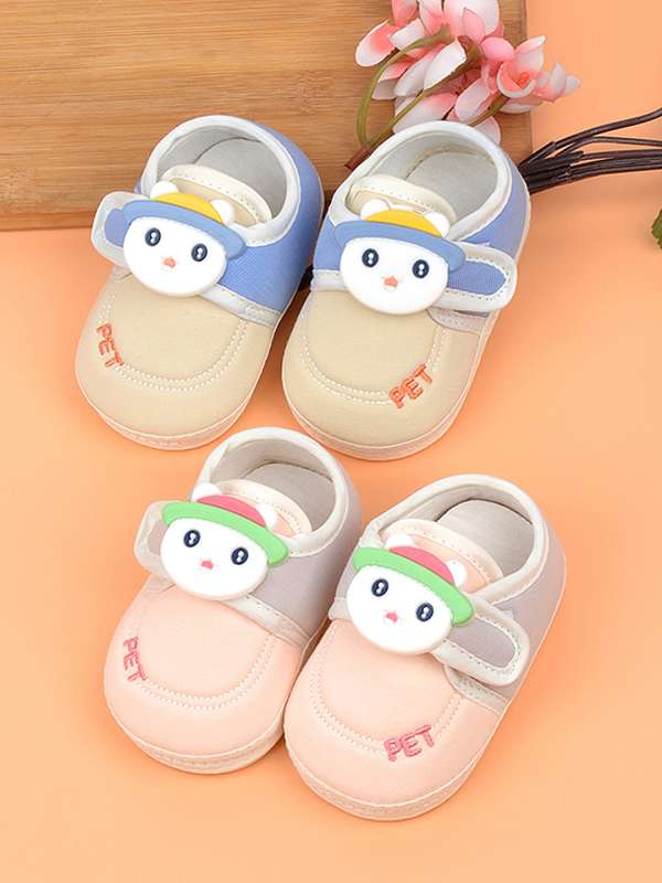 Size 4 on sale shoes