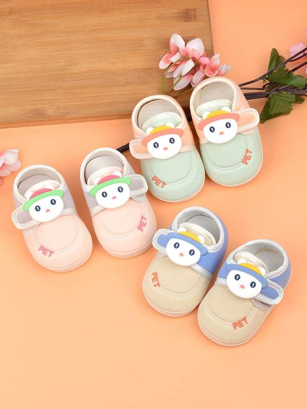 Boys shoes deals size 5