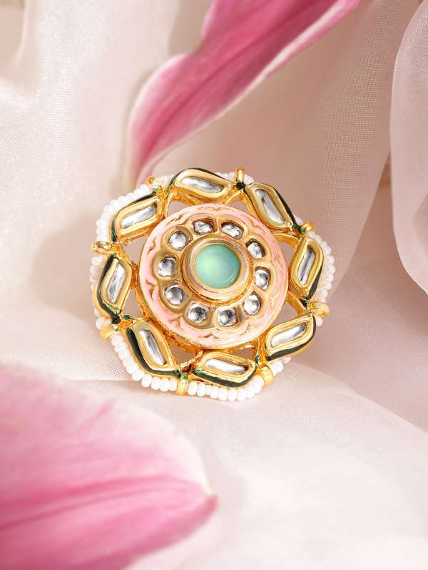 Gold kundan discount ring design