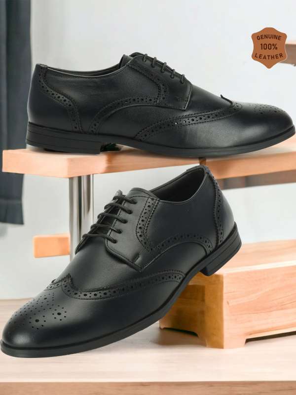 Campus formal shoes store