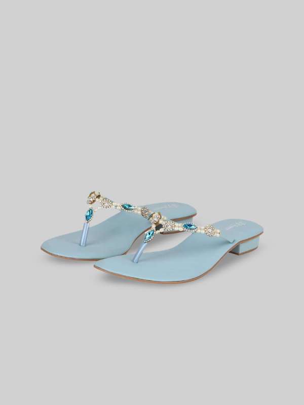 Frisbee chappals sales online
