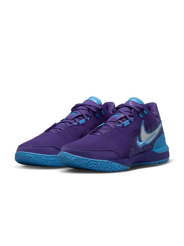 Plum color nike store shoes