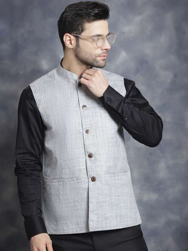 Sleeveless bandhgala on sale