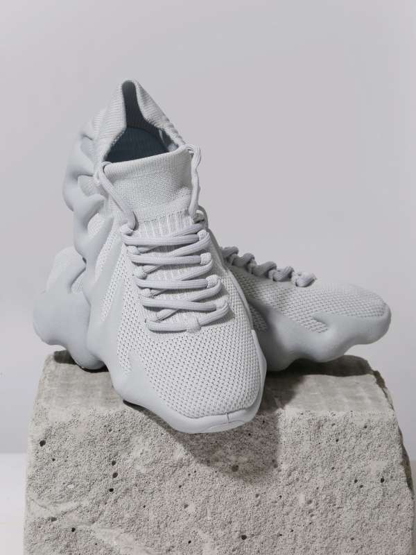Myntra yeezy shop