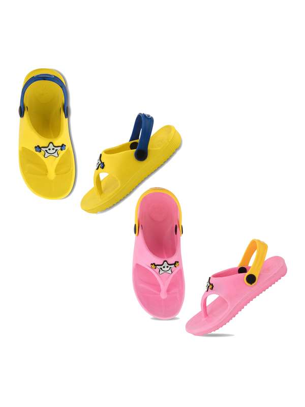 Funky flip flops 2025 online india