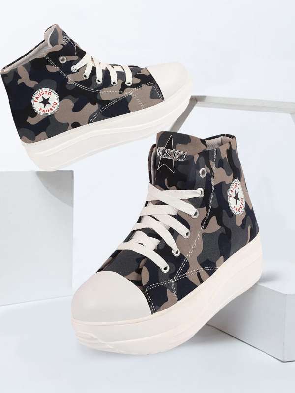 Nike women's sale camouflage shoes