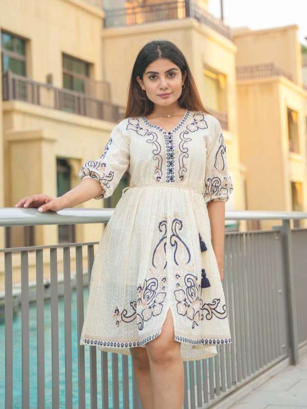 Meena bazaar hotsell dresses online