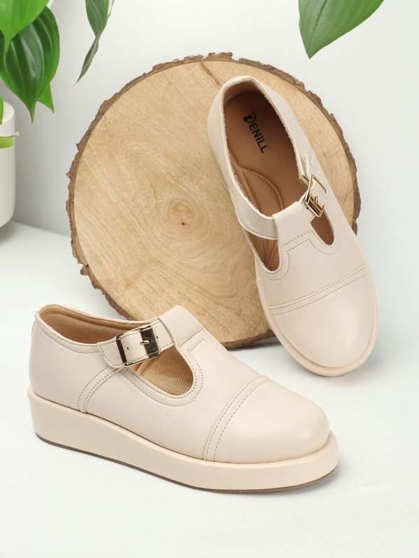 Nike buckle shoes hot sale