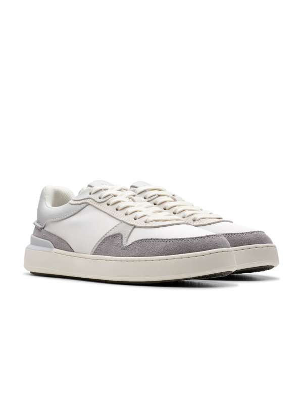 Clarks best sale shoes myntra