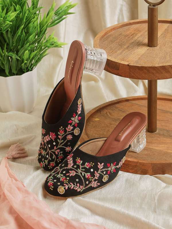 Fashion heels online deals