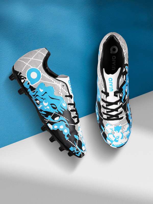 nike studs under 3000