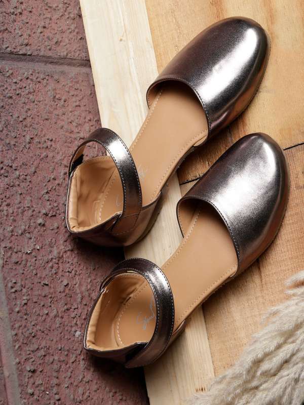 Yepme sandals 99 2025