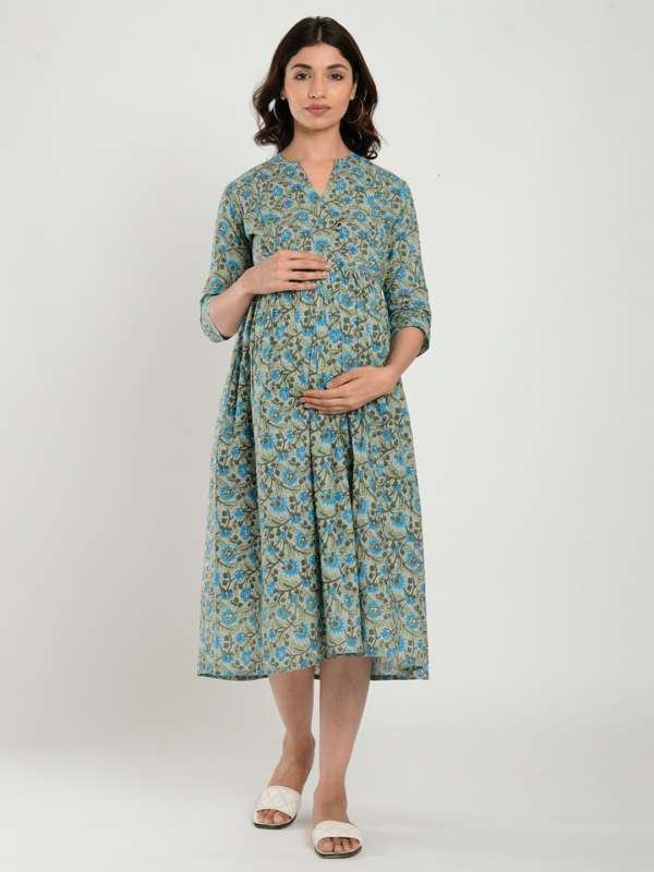 Nursing gowns myntra deals