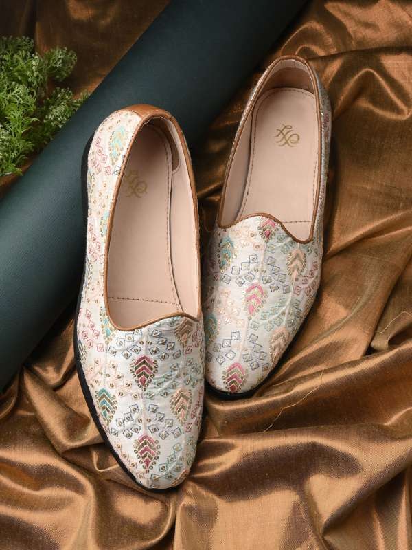 Mojari Shoes Buy Mojari Shoes online in India