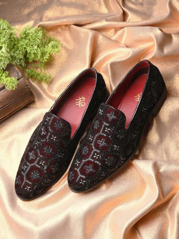 Buy Jutti For Men Women Online At Best Prices on Myntra