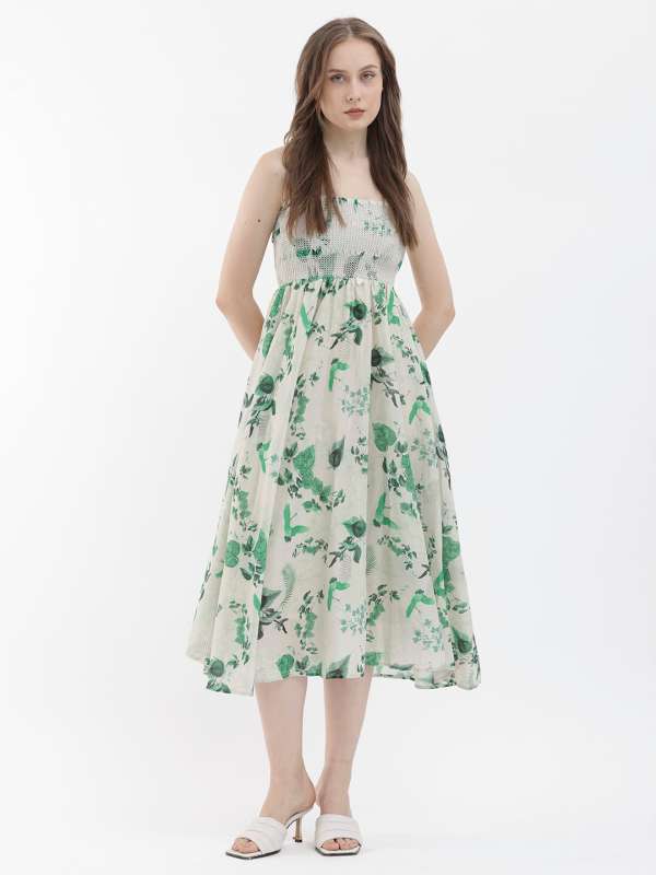 Off shoulder dress sales myntra