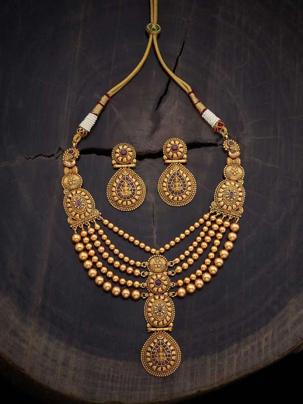 Gitanjali gold top
