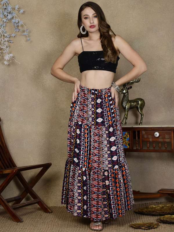Long outlet skirt dikhao