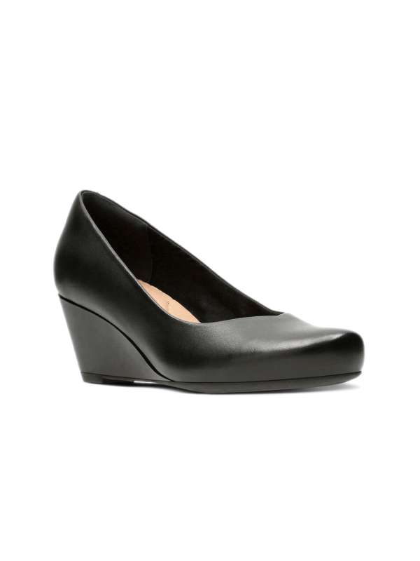 Clarks wedge shop dress shoes