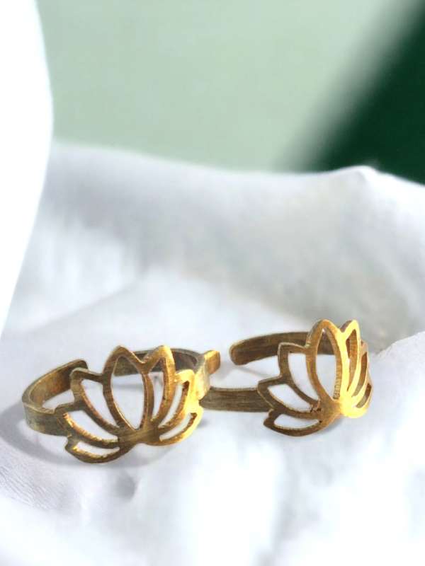 Gold Copper Toe Ring Buy Gold Copper Toe Ring online in India
