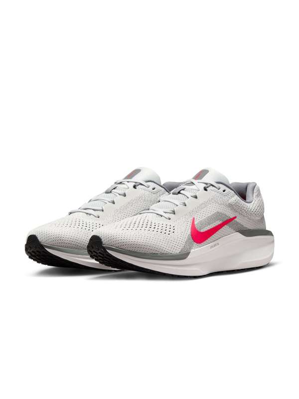 Nike training shoes 215 shop