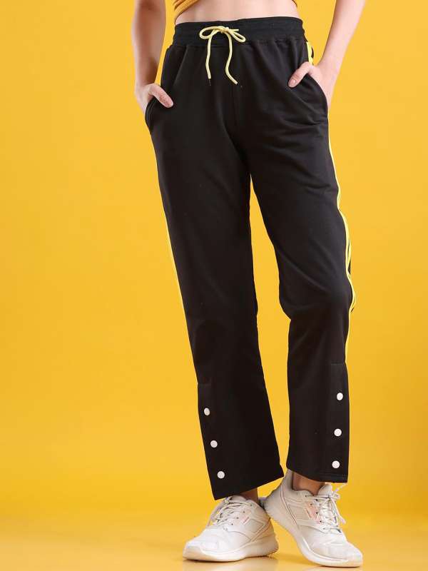Buy Women Dance Knit PT Wide-Leg Track Pants Online at Best Prices in India  - JioMart.