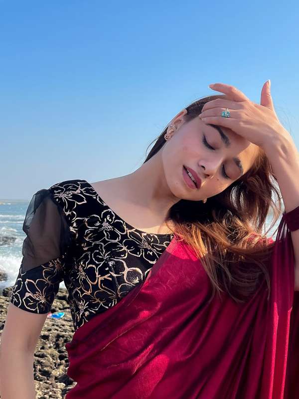 Black women Printed Saree Blouse Partywear Buy Black women Printed Saree Blouse Partywear online in India