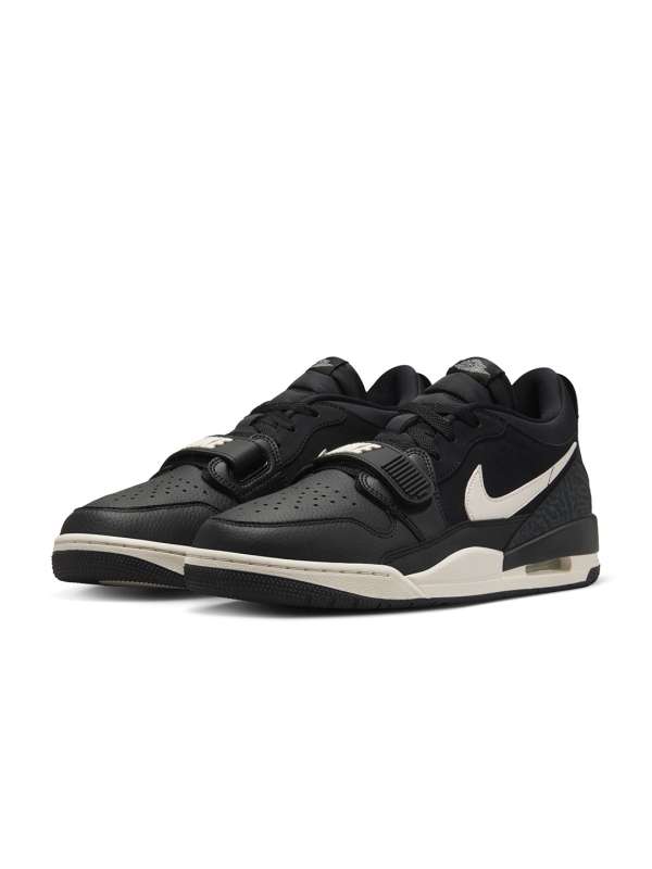 Nike Jordan Fly Lockdown Black Basketball Shoes 5387525.htm Sports Buy Nike Jordan Fly Lockdown Black Basketball Shoes 5387525.htm Sports online in India