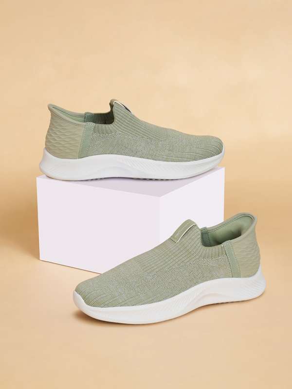 Pantaloons footwear online on sale
