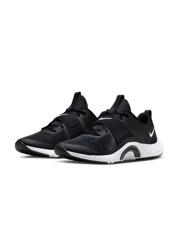 Nike Train Versatility Black Training Shoes 2753533 Dml Buy Nike Train Versatility Black Training Shoes 2753533 Dml online in India