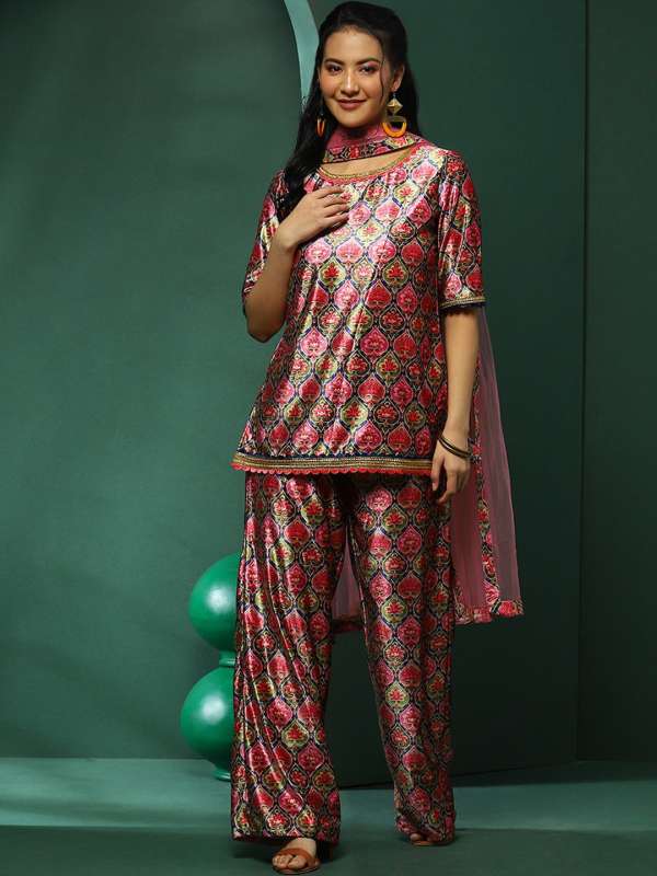 Aks Kurti Et Kurtas Sets S Dre Buy Aks Kurti Et Kurtas Sets S Dre online in India