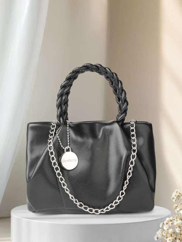 Black handbag with chain store