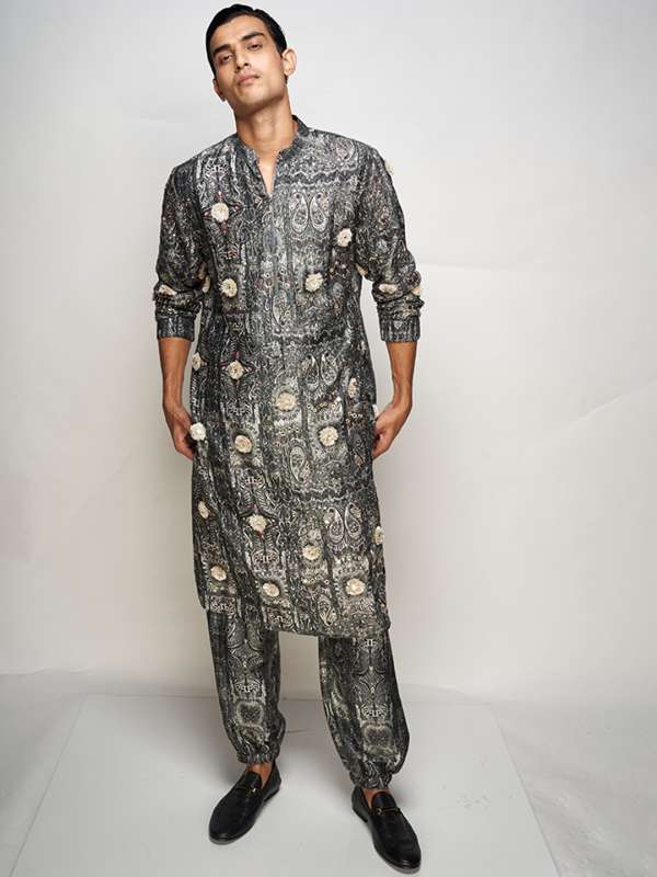Men Capri Pants Kurtas Buy Men Capri Pants Kurtas online in India