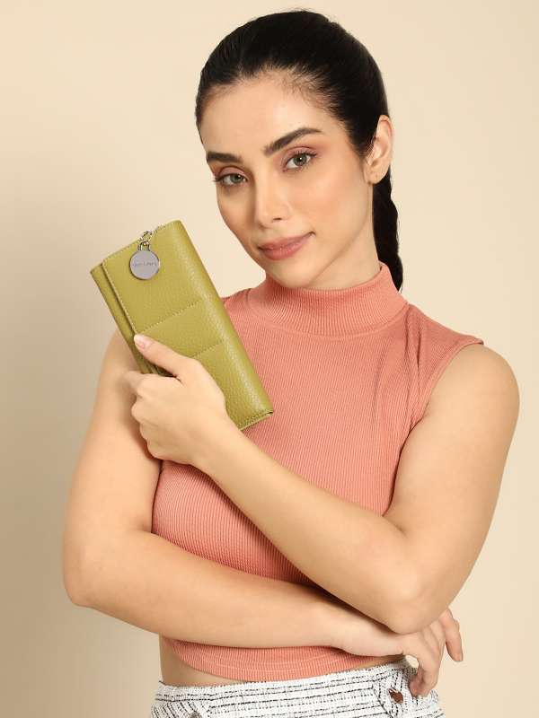 The Dressberry Wallets Buy The Dressberry Wallets online in India