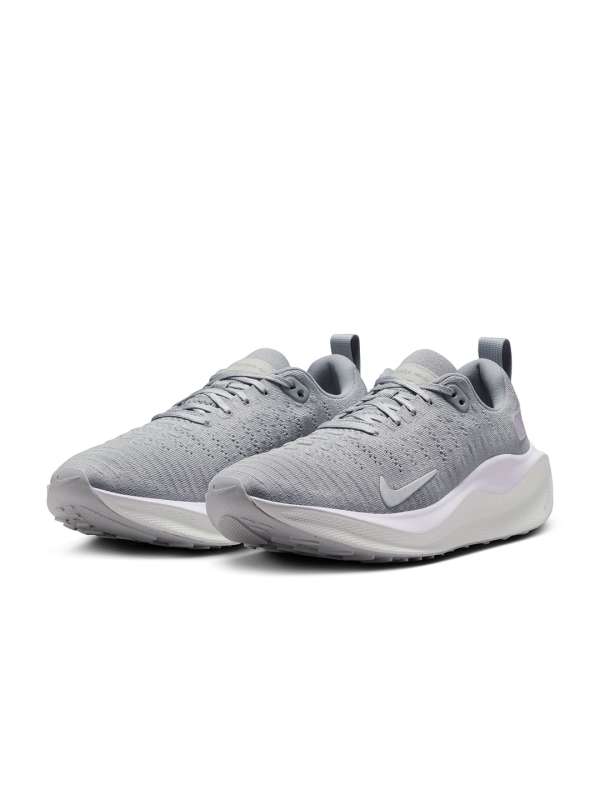 Nike viale women's running shoes clearance