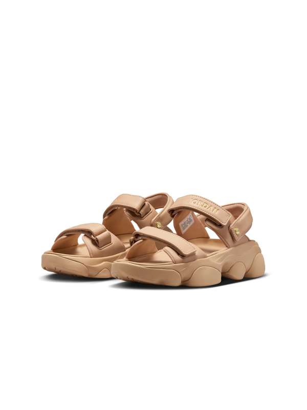 Nike chunky sandals top